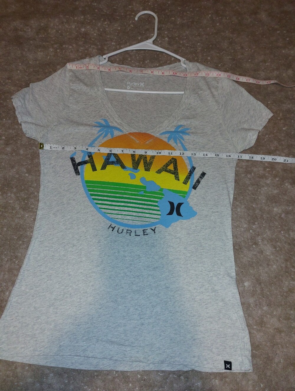 Hurley Light Heather Gray Hawaii Graphic V‑Neck Size:M - Picture 3 of 6